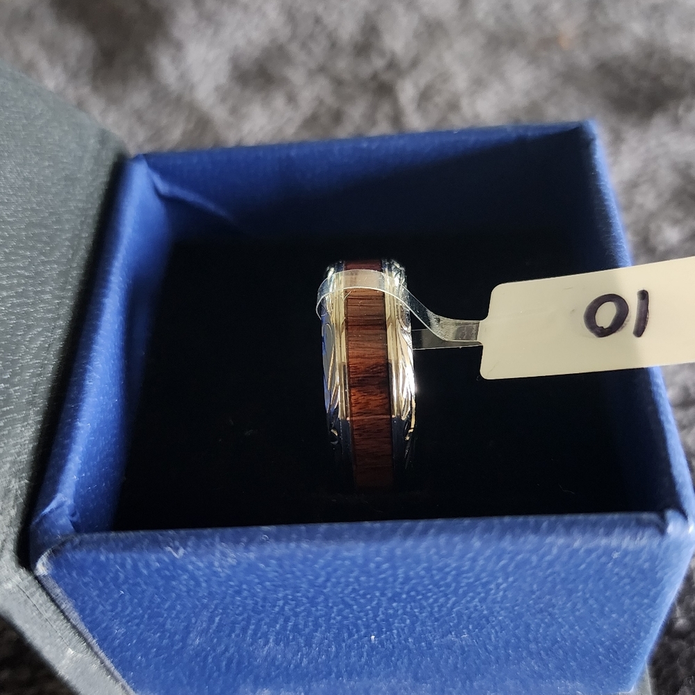 Larson Jewelers Titanium Men's Rings w/Wood Inlay - Picture 13 of 16